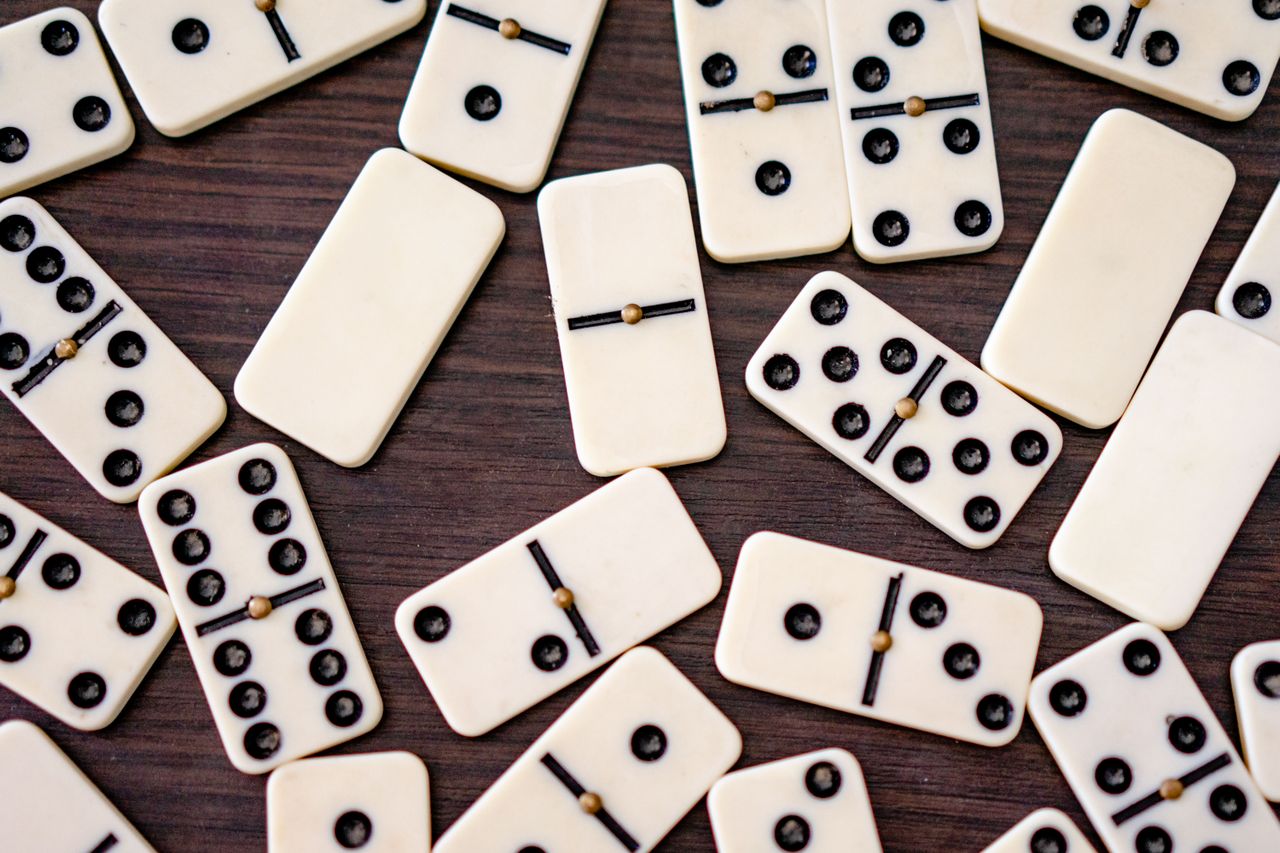 Photo of black and white dominoes